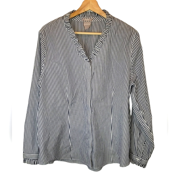 Chico's Tops - Women's Chico's No Iron Ruffled Top Size 2/XXS